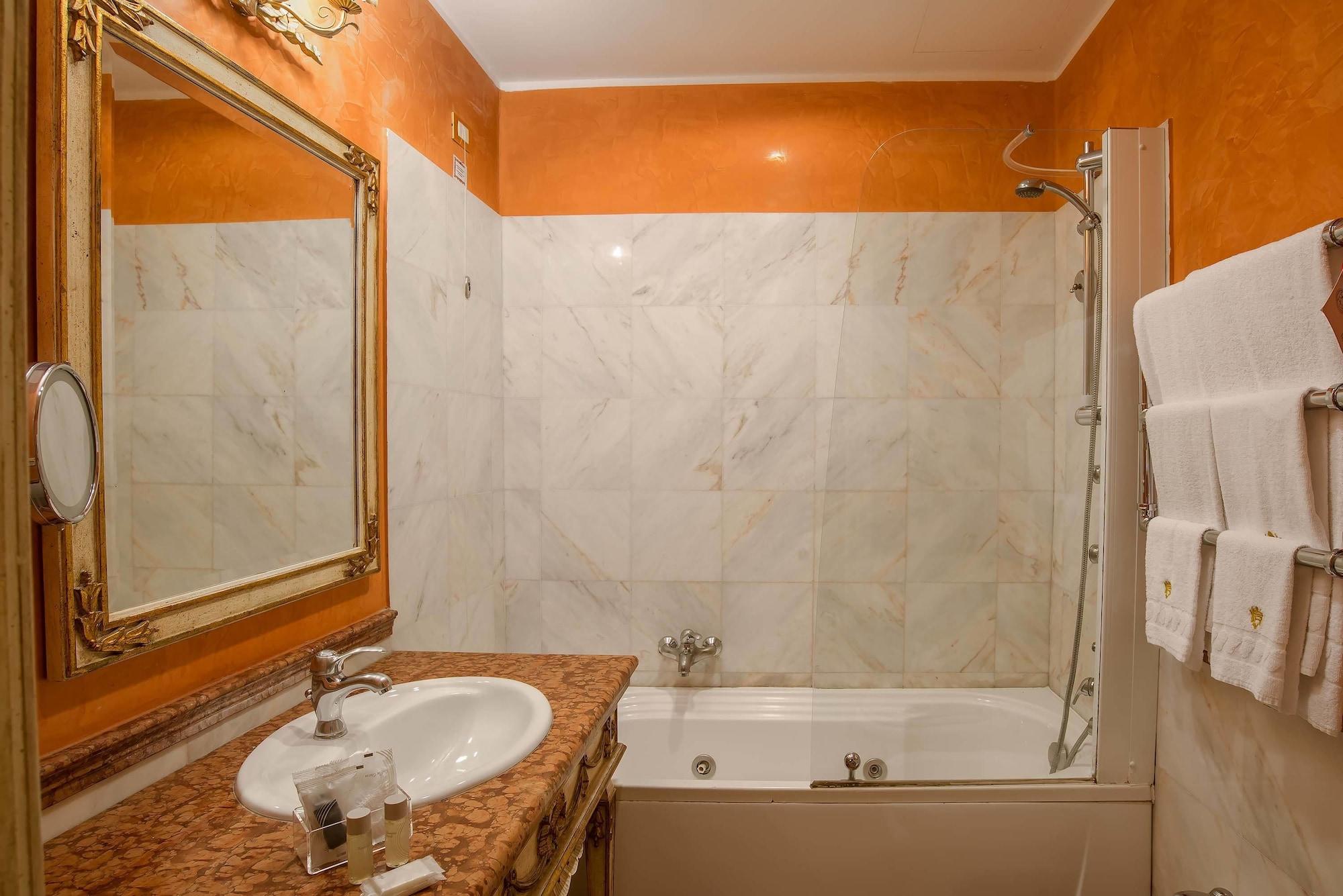 Select Via Veneto 4* Rom